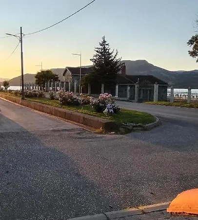 Sobe Lara * Donji Milanovac