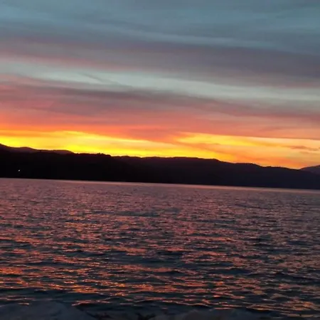 Sobe Lara Проживание в семье