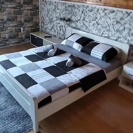 Ubytování v soukromí Sobe Lara Donji Milanovac